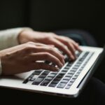 Przestań być najsłabszym ogniwem własnej firmy. Dlaczego musisz oddać stery, by zacząć zarabiać